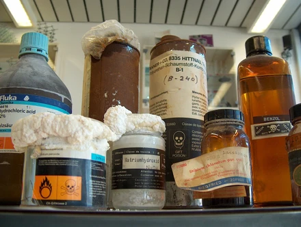 Problematika čistoty laboratorních chemikálií