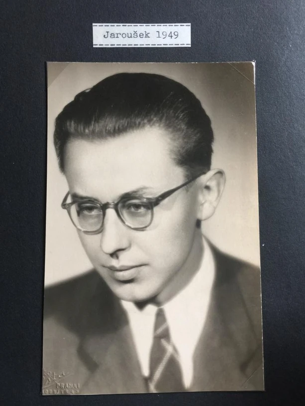 <p>Český rozhlas: Archiv Jaroslava Janák : Jaroslav Janák v roce 1949</p>