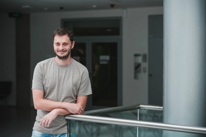 CEITEC/Martin Indruch: Bacteria’s Achilles’ Heel – Without a Key Protein, They Multiply Slowly: Gabriel Demo.