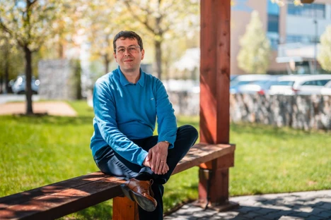 Více dat, méně pochopení: případová studie XPS 