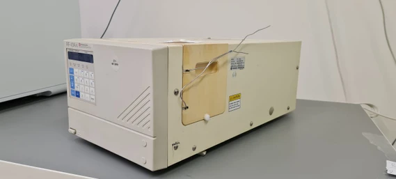Shimadzu RF-10A XL fluorescenční HPLC detektor (Bazar)