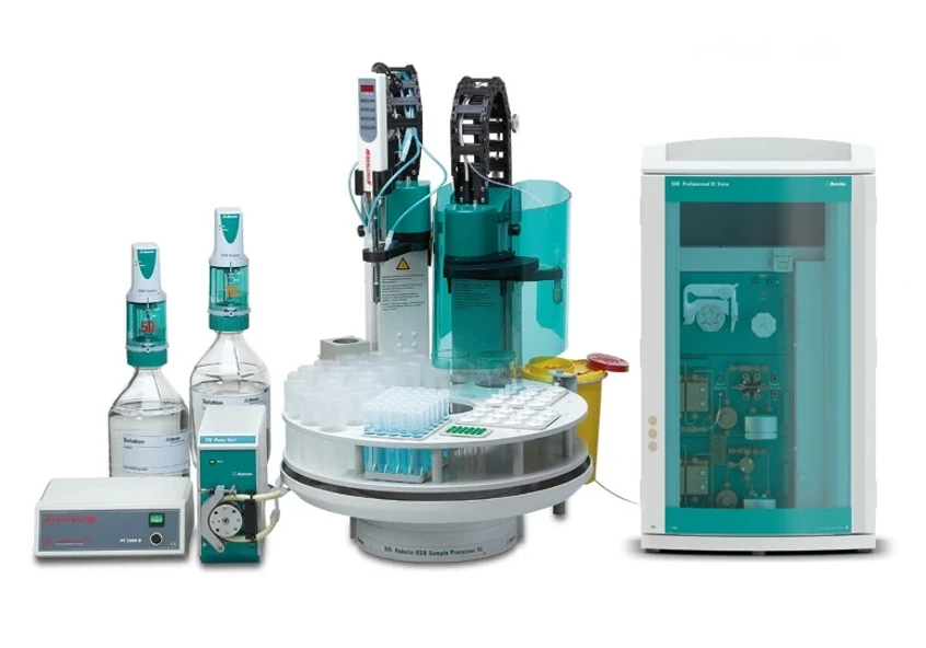 Metrohm: Automatický robotický systém 815 Soliprep pro LC