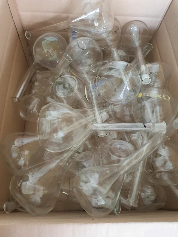 Odměrné baňky 500 ml