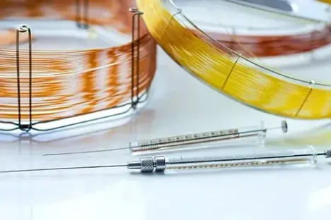 Základní součásti systému plynové chromatografie