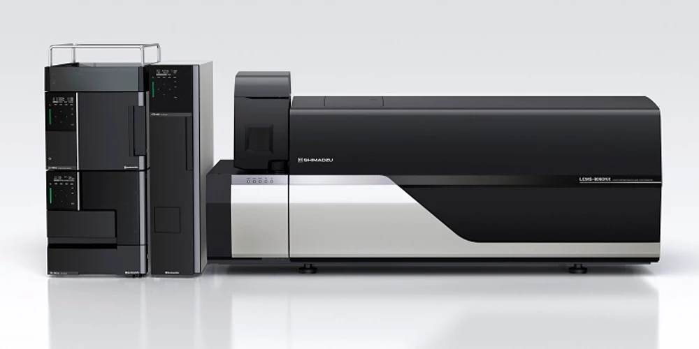 Shimadzu: Kapalinový chromatograf s hmotnostním spektrometrem LCMS-8060