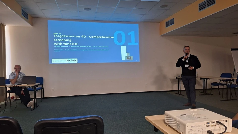 Škola hmotnostní spektrometrie: 27. Škola MS 2026 - den 2: Chromservis: Aktuality v portfoliu Chromservis - Komplexní screening s využitím timsTOF technologie a nová kolona Astra-C18 Hybrid (Štěpán Dostál)