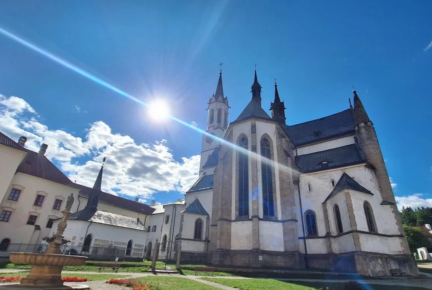 Škola hmotnostní spektrometrie: 27. Škola MS 2026 - den 3: Vyšší Brod – procházka městem, prohlídka kláštera