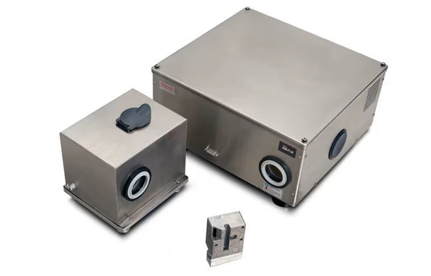 Thermo Scientific Nicolet iG50 FTIR Spectrometer