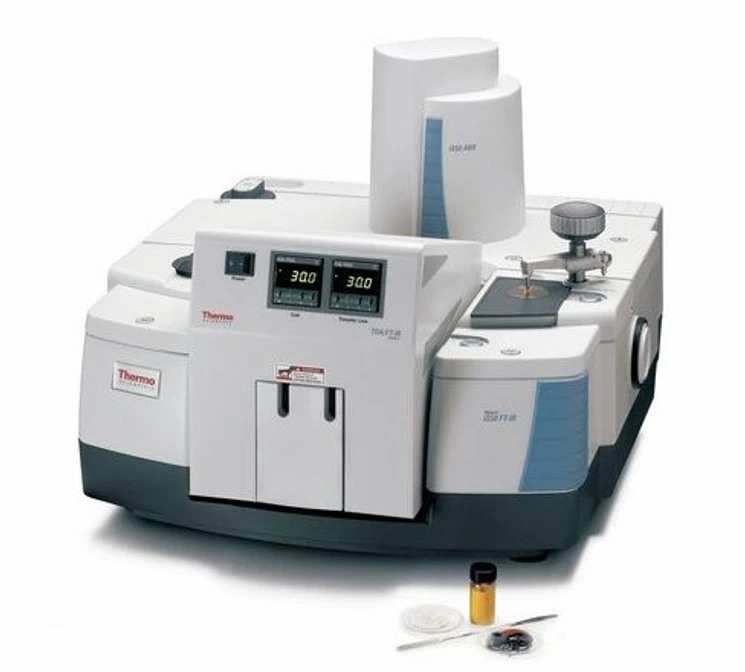 Thermo Scientific Nicolet iS50 FTIR Spectrometer