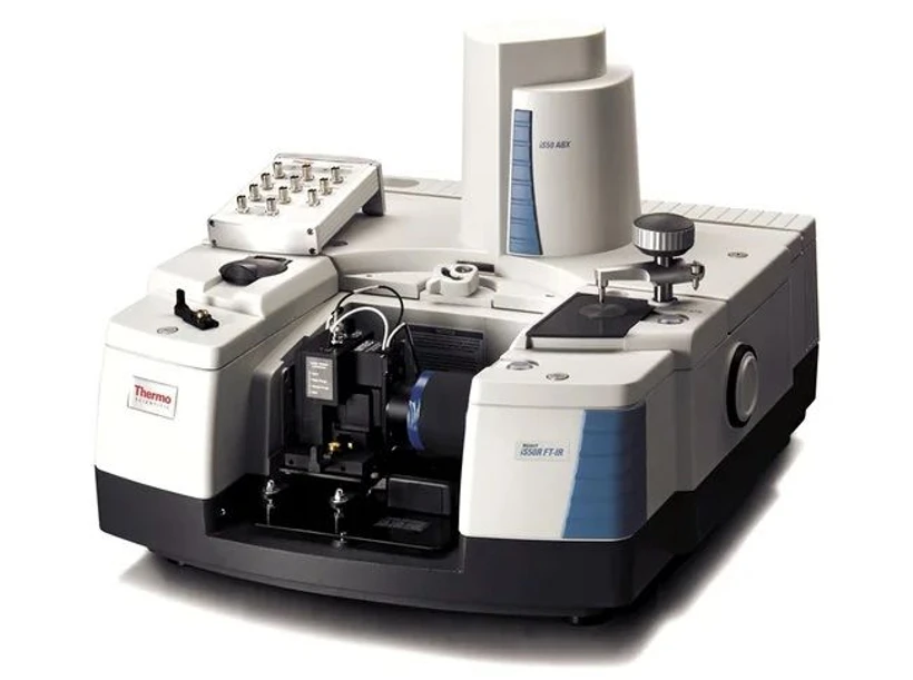 Thermo Scientific Nicolet iS50R Research FTIR Spectrometer
