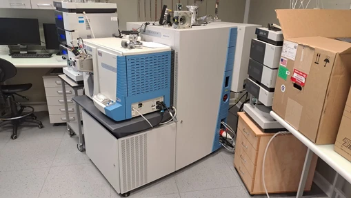 Thermo Scientific Orbitrap Elite hybridní hmotností spektrometr s ETD (Bazar)