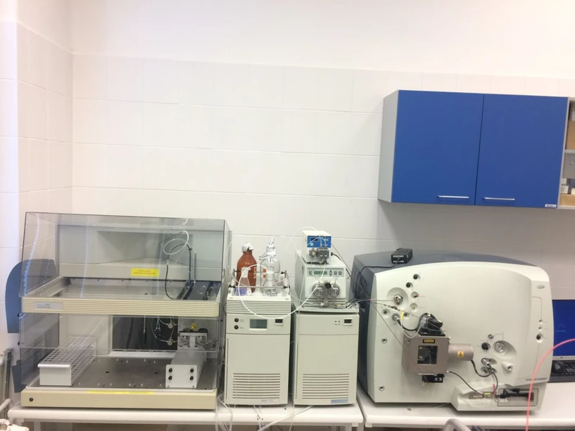 VŠCHT/ÚAPV: AutoPure prep LC – LCT Premier XE (Waters)