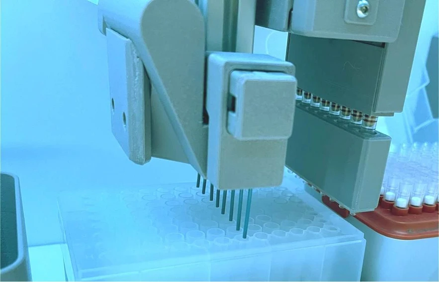 Watrex: Záznam přednášky: Nové možnosti automatizace extrakce na tuhé fázi (solid-phase extraction, SPE) (Watrex Praha/LABOREXPO) - Watrex xTrovert™ FLEX-O™ - Liquid dispensing.