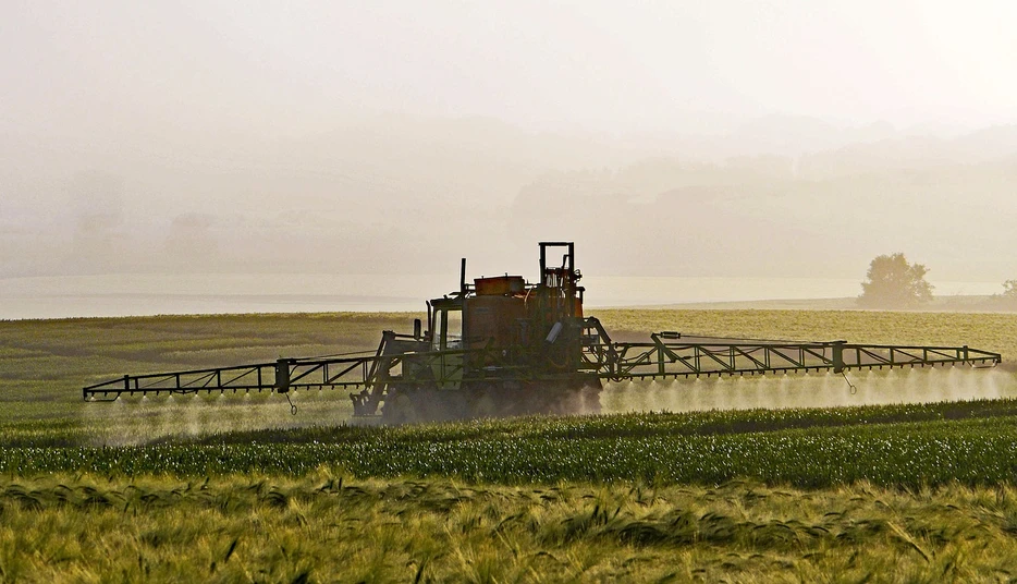 Pixabay/Erich Westendarp: Precise Testing of Pesticides in Food using the SCIEX 7500 System