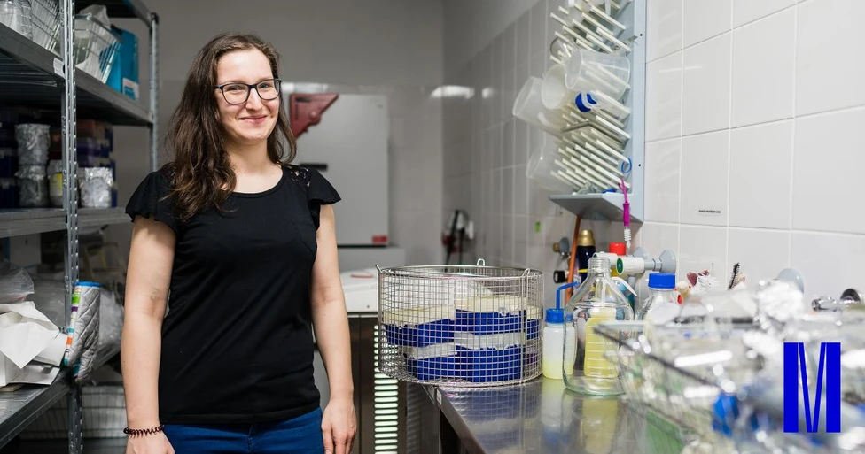 <p>Masarykova univerzita, Jan Prokopius, Magazín M, CC-BY: Nepostradatelní: Laboratoře musí být neustále perfektně připravené</p>