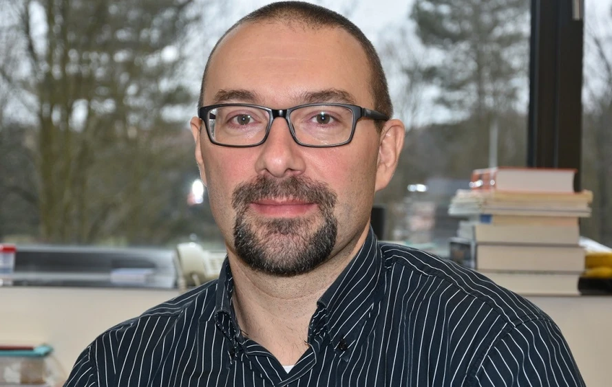 <p>Univerzita Palackého v Olomouci: doc. RNDr. Petr Fryčák, Ph.D.﻿</p>
