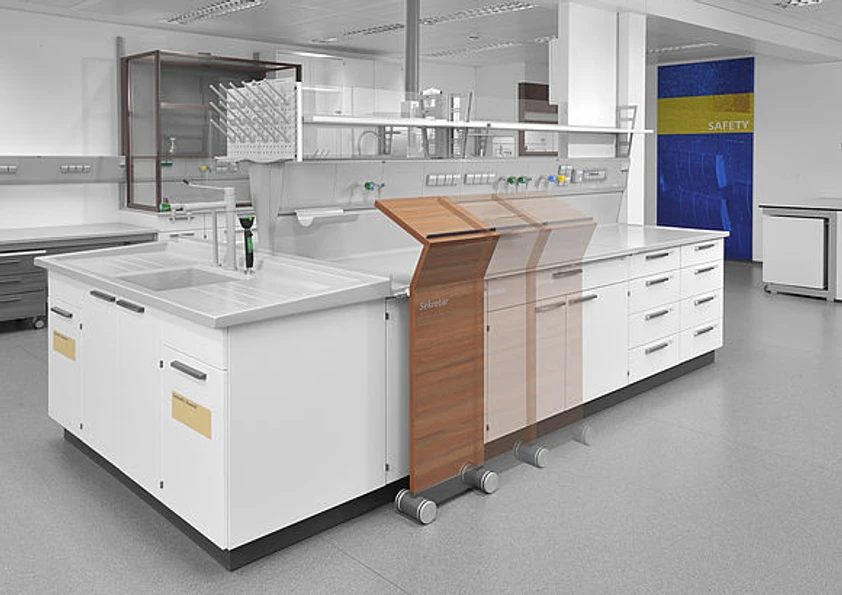 <p>HPST: Laboratorní nábytek od německého výrobce WALDNER s názvem SCALA</p>