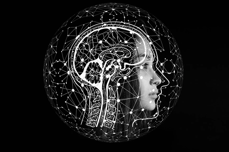 Pixabay/Gerd Altmann: Intelligent GC Systems: Remote Operations and the Future of GC