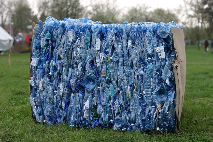 <p>Pixabay/Adam Novak: Plast připravený na recyklaci</p>