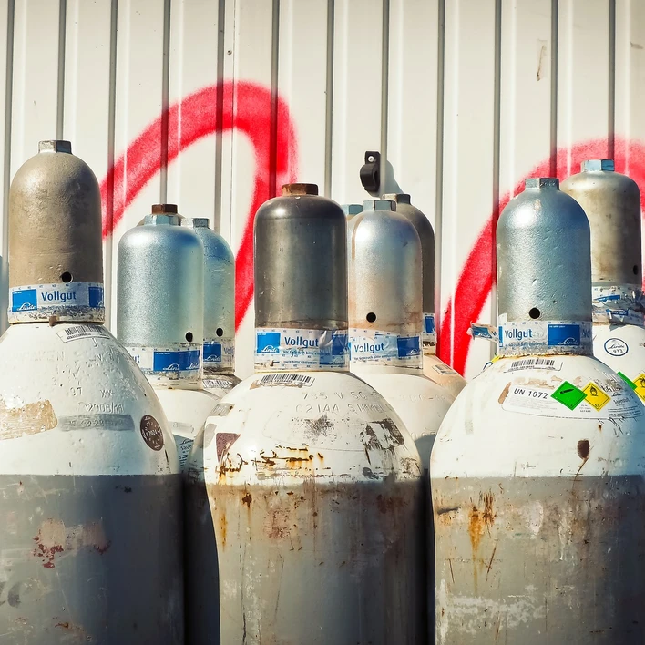 <p>Pixabay/Michael Gaida: Nosný plyn v plynové chromatografii - helium a vodík</p>
