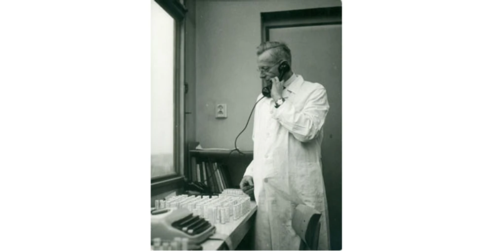 Foto: Archiv MÚA AV ČR: Otto Wichterleho provázela pověst zdravě sebevědomého přímého člověka, který neváhá projevit názor a netrpí přehnanou úctou k vnuceným autoritám (fotografie z roku 1968).