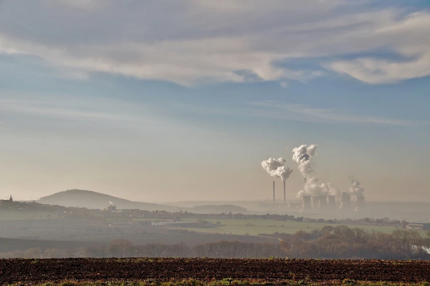 Pixabay/ivabalk: Overview of Air Sampling Techniques for Environmental Contaminants