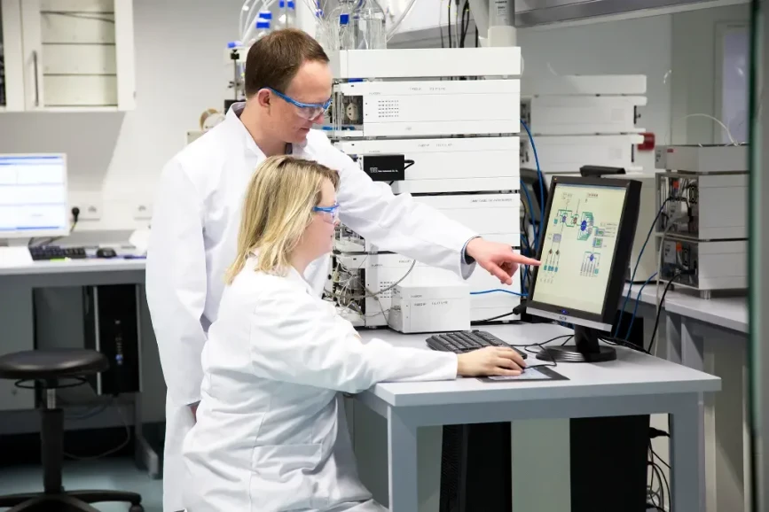 KNAUER: HPLC Lab - Application Development