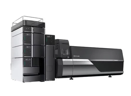 Shimadzu LCMS-8065XE hmotnostní spektrometr s trojitým kvadrupólem