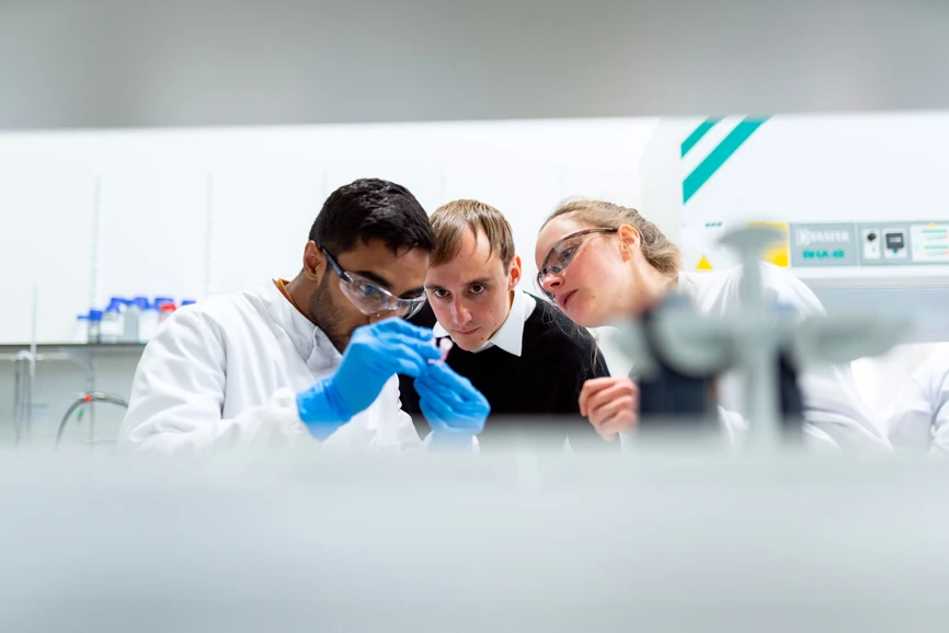 <p>Unsplash/ThisisEngineering RAEng: Financování life sciences v ČR: bakaláři a magistři</p>