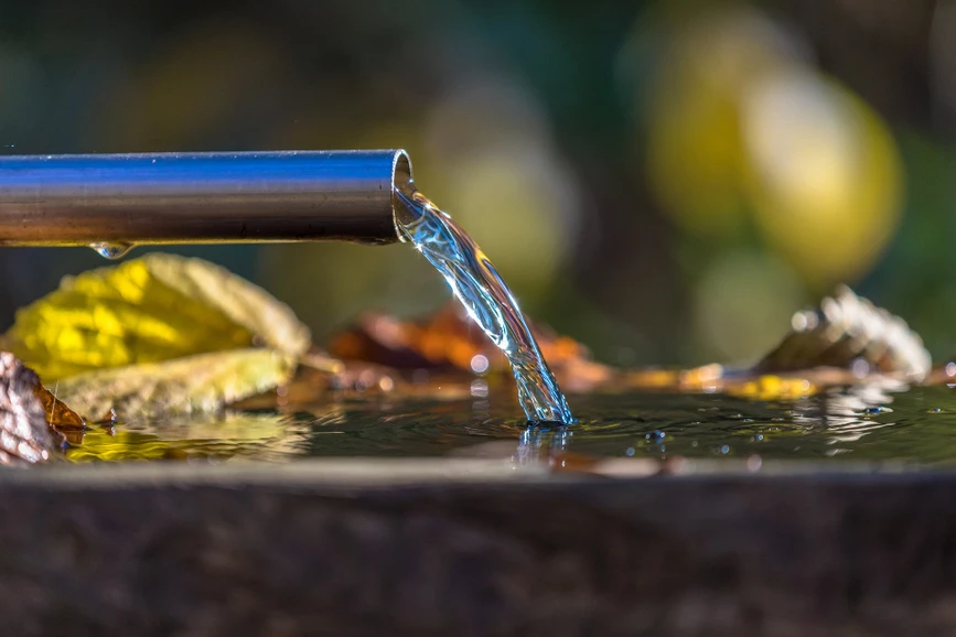 Pixabay/Michael Kleinsasser : Practical Challenges in PFAS Extraction for Water Samples and How to Address Them