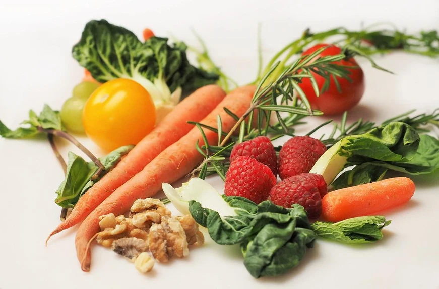 Pixabay/Devon Breen: New Methodology for the Analysis of Pesticides in Fruits and Vegetables by GC-HRMS