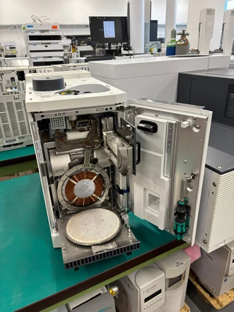 Agilent Intuvo 9000 GC System, S/SL, FID, J&W DB-1 Intuvo GC Column, G3950A (Refurbished)