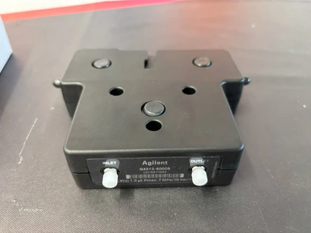 Agilent Max-Light Cartridge Cell (10 mm, V(s) 1.0 µL, G4212-60008 (Refurbished)