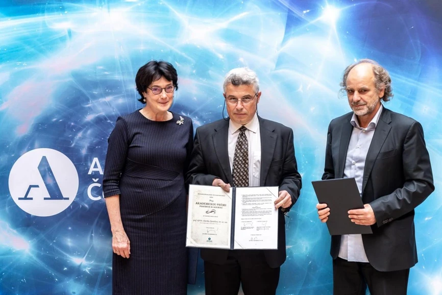 Akademie věd ČR/Jana Plavec: RNDr. Patrik Španěl, Dr. rer. nat. - fyzikální chemik, specialista na hmotnostně spektrometrickou analýzu lidského dechu