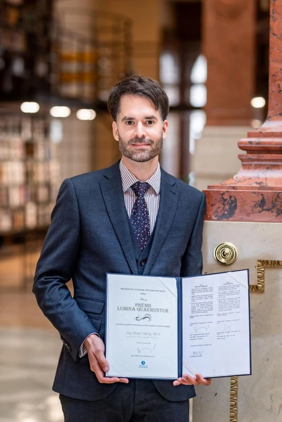 Akademie věd ČR-Jana Plavec: Ing. MATĚJ VELICKÝ, Ph.D. - fyzikální chemik na Ústavu fyzikální chemie J. Heyrovského AV ČR