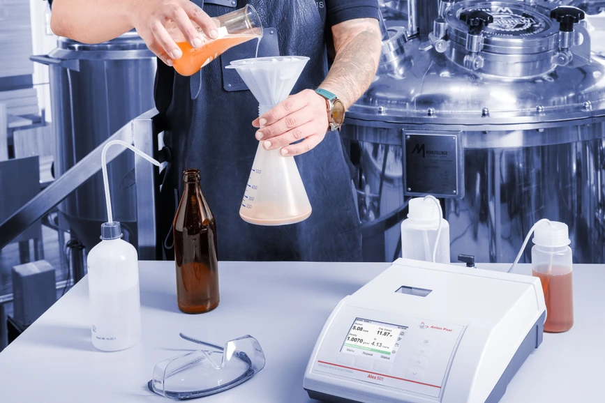 Anton Paar: Přístroj pro měření extraktu a obsahu alkoholu Alex 301 a 501