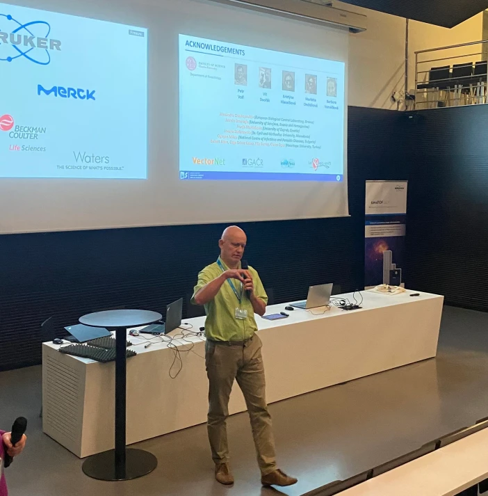 CSMS: Conference CEEPC-IPM-CMSC 2022: MALDI-TOF mass spectrometry: A powerful method for blood meal identification in insect vectors (Petr Halada)