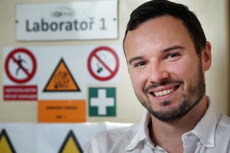 Rusek: Zkoumáme, jak chemii učit lépe a moderněji