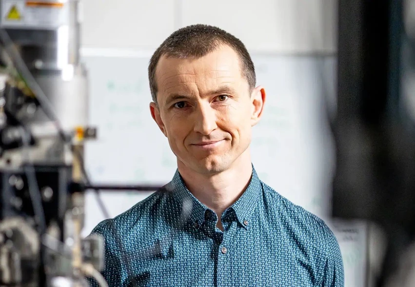 <p><strong>Forum UK:</strong> Martin Kozák na hranici světla a elektronů </p>