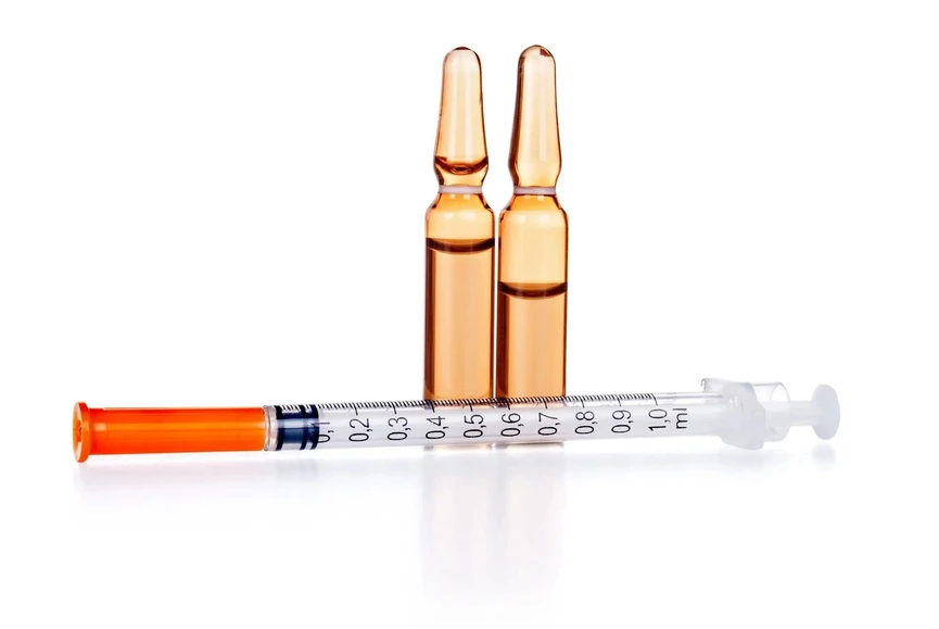 Fotolia: Glass ampoulles as used for anesthetics, anti-inflammatory drugs and painkillers.