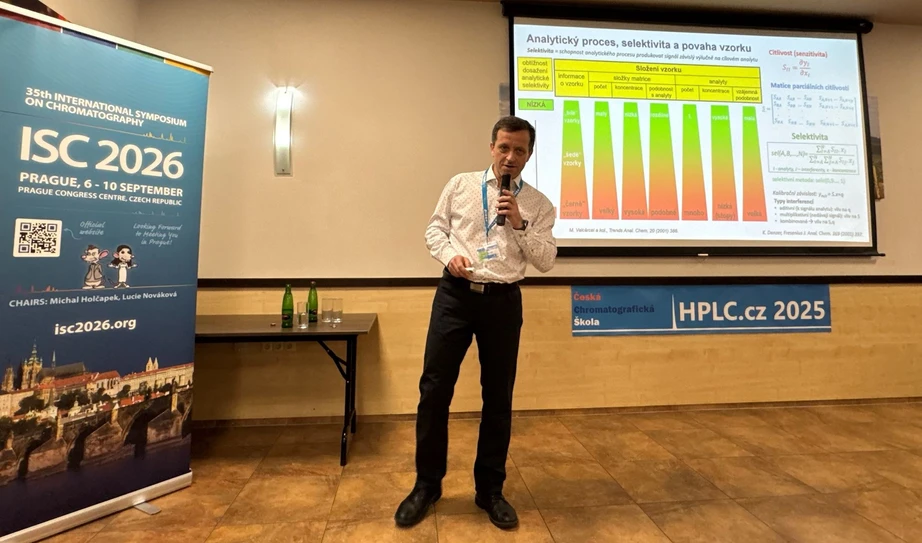 HPLC.cz: Den 2 - Od vzorku k výsledku - Kapalinová chromatografie a hmotnostní spektrometrie v rostlinné metabolomice (Petr Bednář)