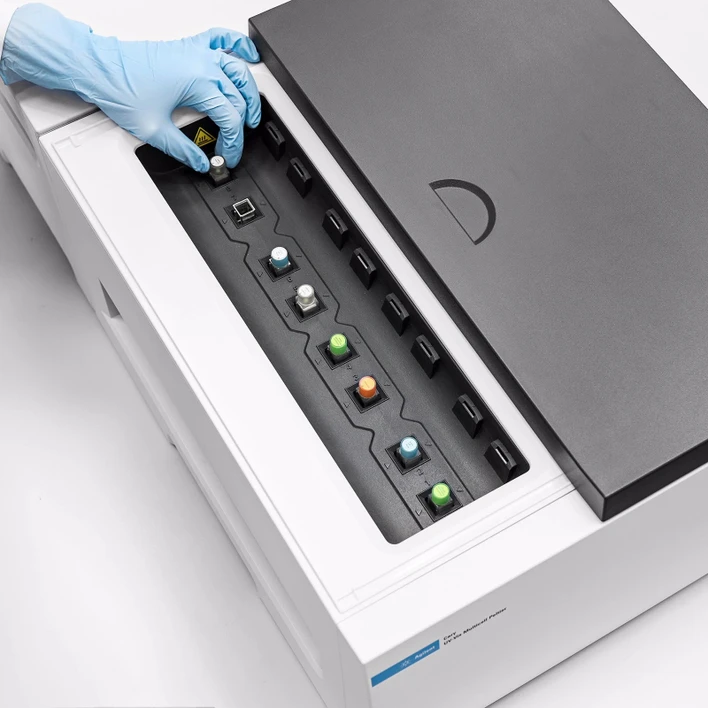 HPST: Agilent Cary 3500 UV-Vis spektrofotometr: Změřte kalibrační křivku a vzorky za méně než 1 minutu