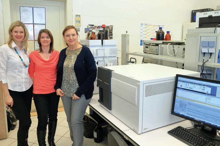 HPST: Ing. Jitka Zrostlíková, Ph.D. (HPST), Ing. Marie Suchanová, Ph.D., prof. Ing. Jana Hajšlová, CSc.