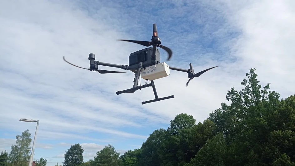 HZS IOO: Komerčně dostupný dron DJI Matrice 350 RTK s podvěseným detektorem DRONES-G MINI