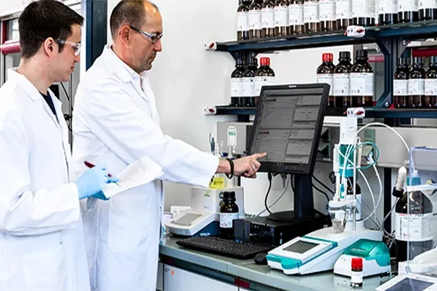 Honeywell: Safer Karl Fischer Titrations with CMR-free reagents and OMNIS