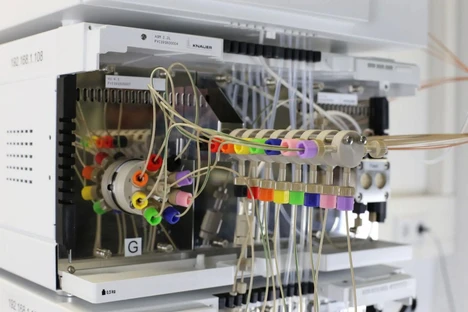 Simulated Moving Bed Chromatography: Efficient Continuous Separation