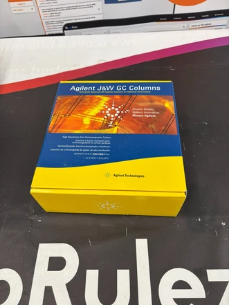 Agilent J&W HP-5 GC Column, 30 m × 0.32 mm × 0.25 µm, with Smart Key (New)