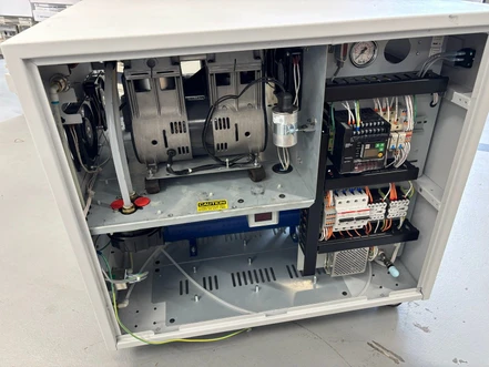 Peak Scientific Genius nitrogen generator, NM32LA (Tested)