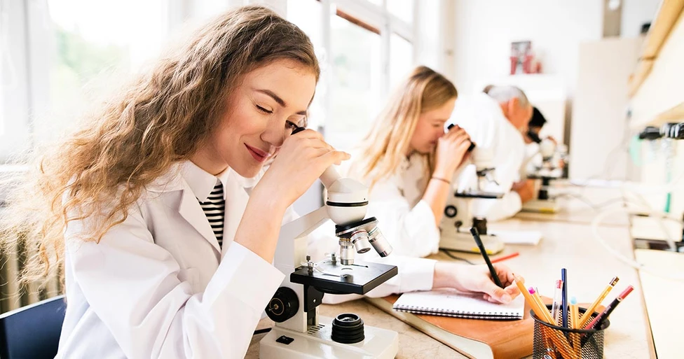 <p>Nadace Experientia: Nadace Experientia spouští nový program Bezva chemie na zatraktivnění výuky chemie</p>
