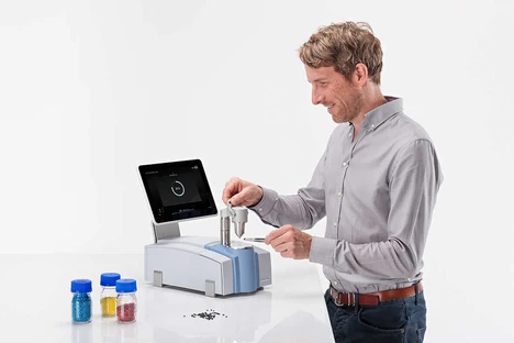Malé FTIR spektrometry a jejich rostoucí význam pro průmysl i R&D